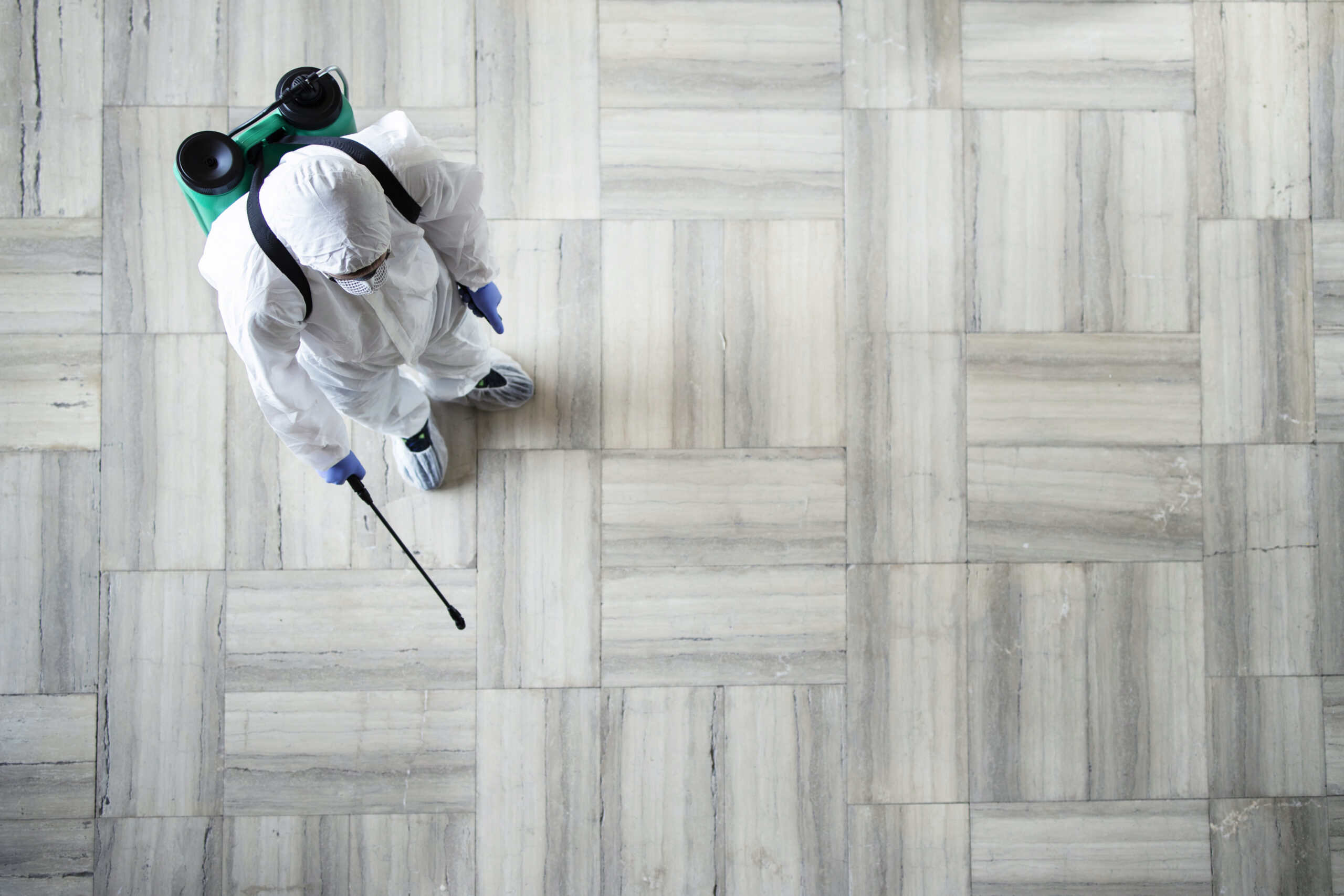 Pulizia e trattamento pavimenti